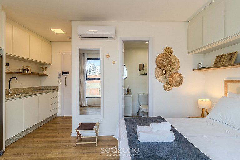 Conforto Charmoso em Prédio com Piscina RUP0203