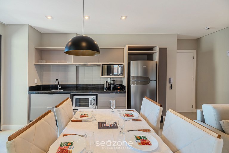 Apartamento com vista para o mar em condomínio, a 280 metros