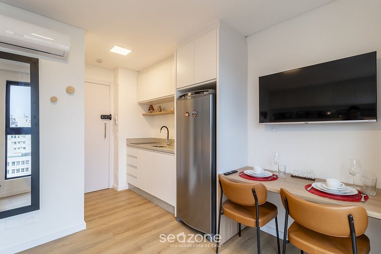 Estúdio c/ piscina e academia em Blumenau RUP0804