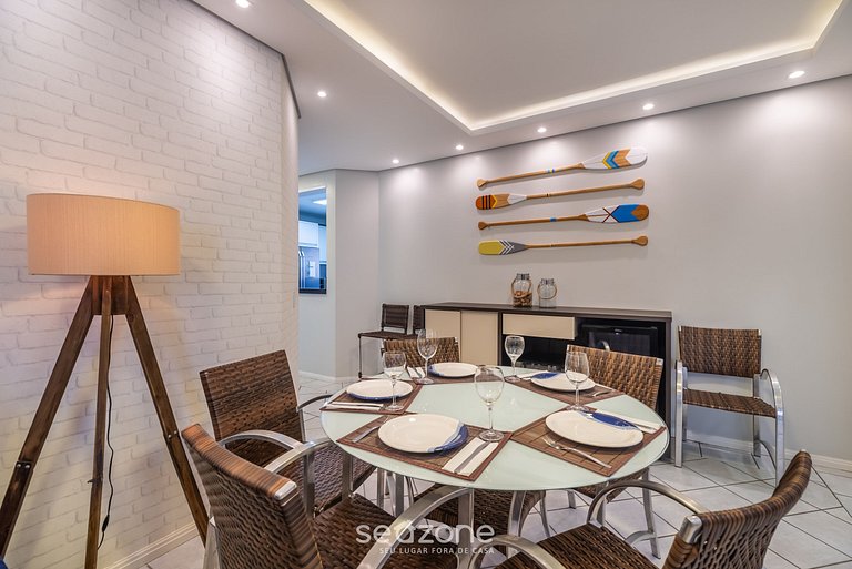 Apto c/Churrasq e acesso a Praia Brava RRA0103