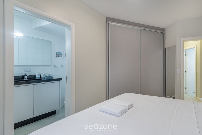 Apto c/Churrasq e acesso a Praia Brava RRA0103