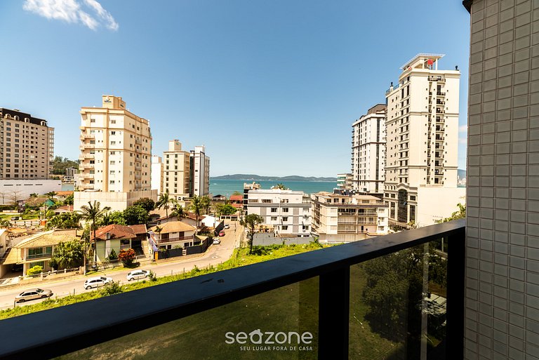 Apartamento com vista para o mar, condomínio a 280 metros da