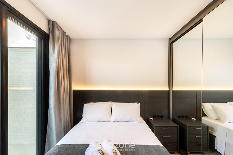 Apartamento com vista para o mar, condomínio a 280 metros da