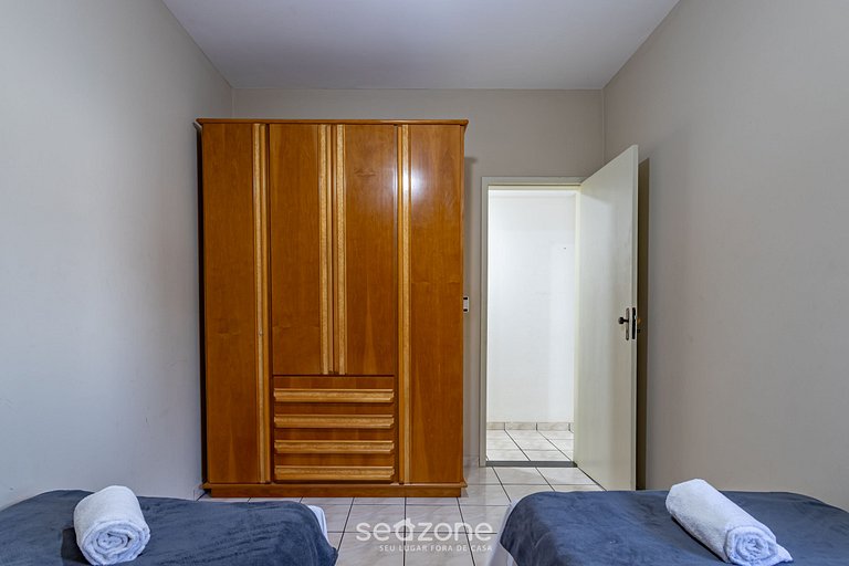 Apto vista mar 160m da Praia dos Padres ECI0201