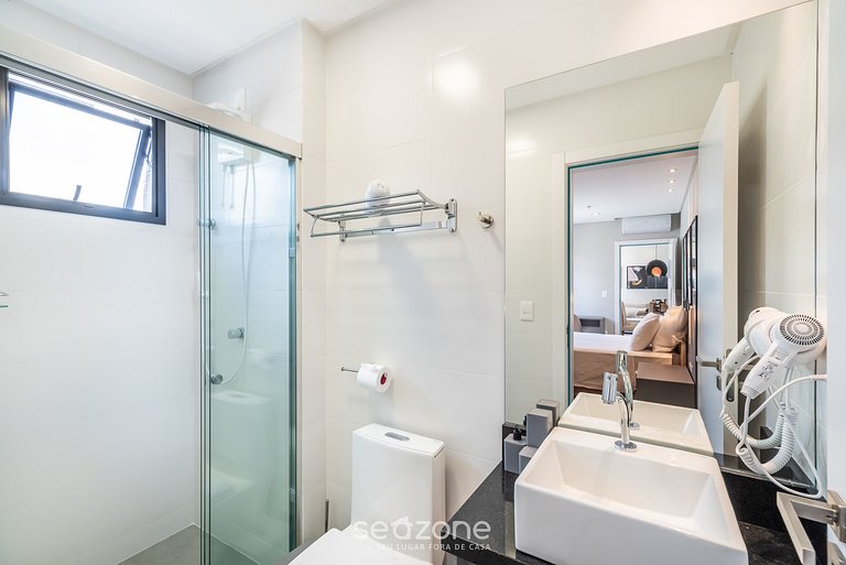 Apto c/ piscina e acad. 2Q a 280m da praia MHF0509