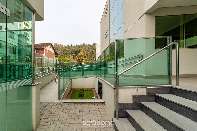 Apt c/ Piscina Bem Localizado Blumenau NEB0103