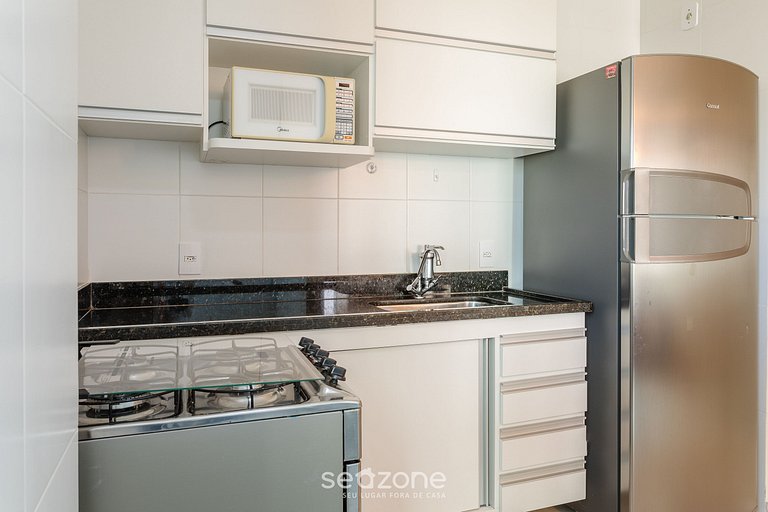 Apto Charmoso a apenas 450m da Praia EMM0202