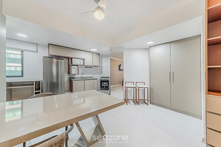 Studio prático em condomínio beira-mar ETE0308