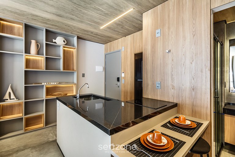 Estudio Moderno c/ Vista Lateral al Mar - NWT0308