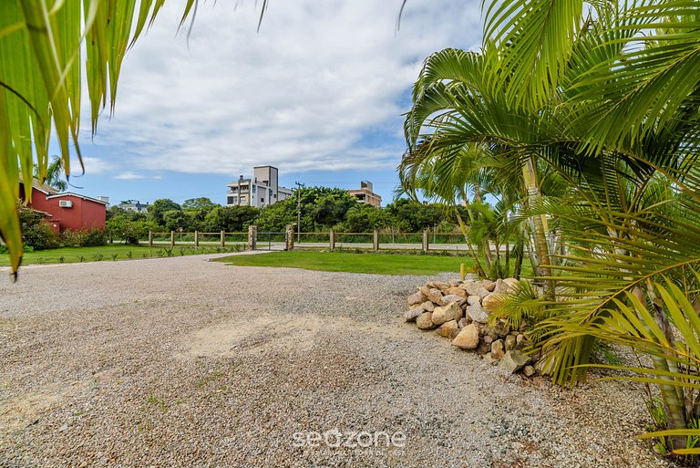 Apto dúplex en Bombinhas a 200m de la playa VLE008 Seazone