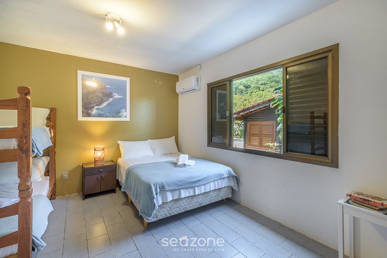 Casa 6Q pé na areia em Bombinhas ABM0101