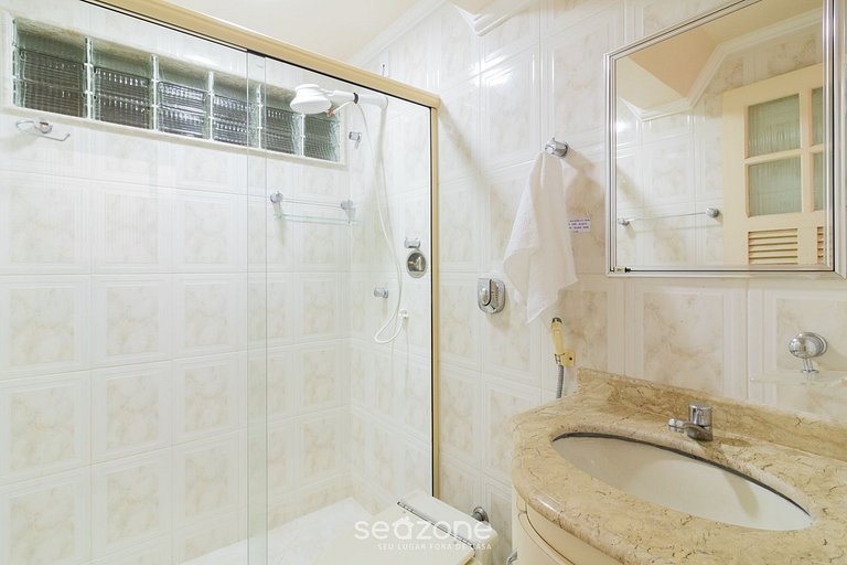 Apto confortável a 50m da Praia do Forte MZD0308