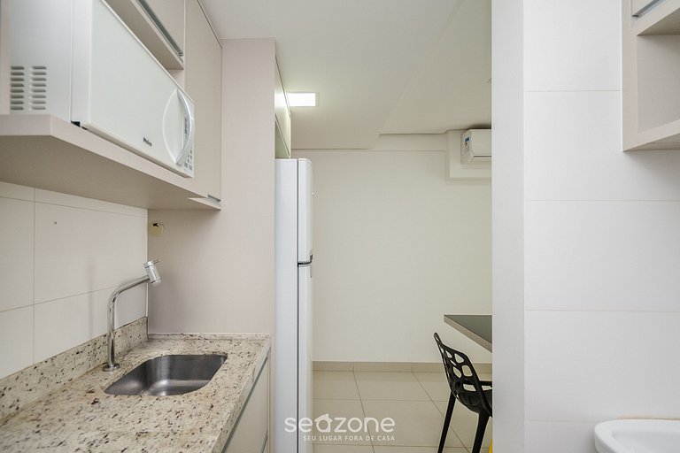 Studio em cond. com piscina e academia - LHG1603