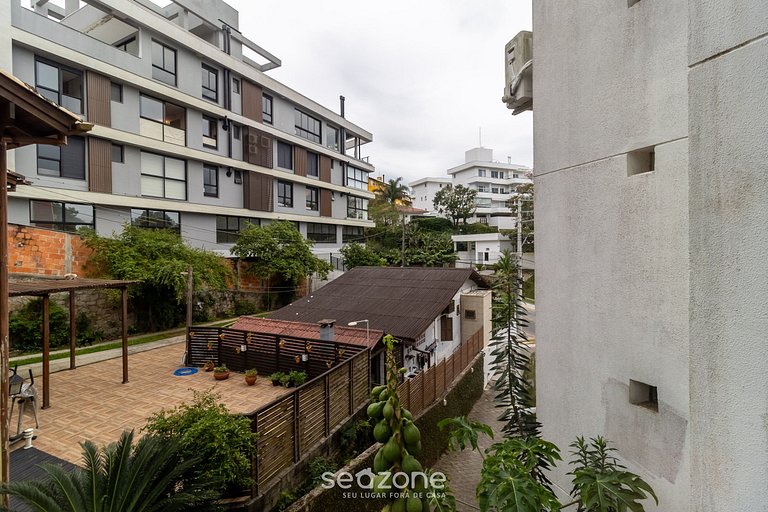 Cómodo Departamento con Parrilla SJE0103