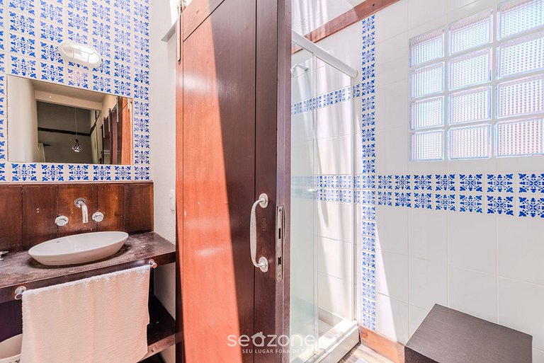 Apto duplex em Bombinhas 200m da praia VLE008 Seazone