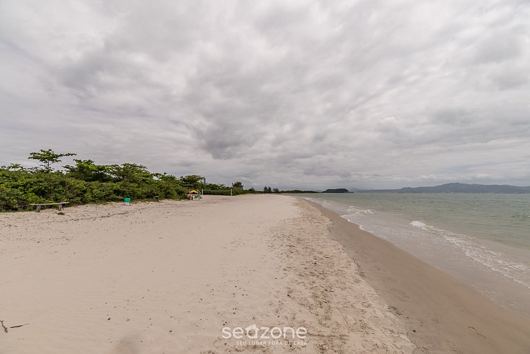 Hermosa Casa a 30m de la Playa en Floripa RTT1905