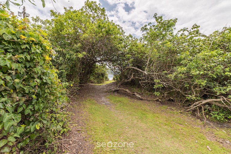 Linda Casa 30m da Praia em Floripa RTT1905