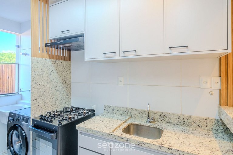 Apt c/ Piscina e 2 Suítes em Guarajuba TRA0014