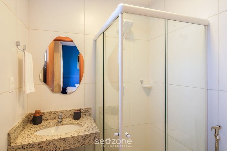 Apt c/ Piscina e 2 Suítes em Guarajuba TRA0014