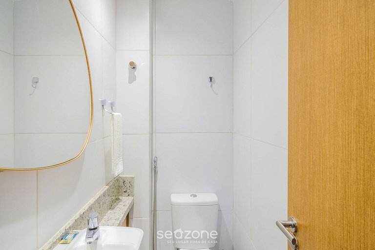 Apt c/ Piscina e 2 Suítes em Guarajuba TRA0014