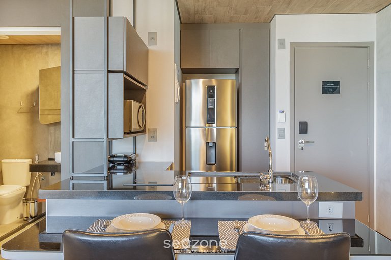 Belo Estúdio c/ Vista Lateral p/ o Mar - NWT0509