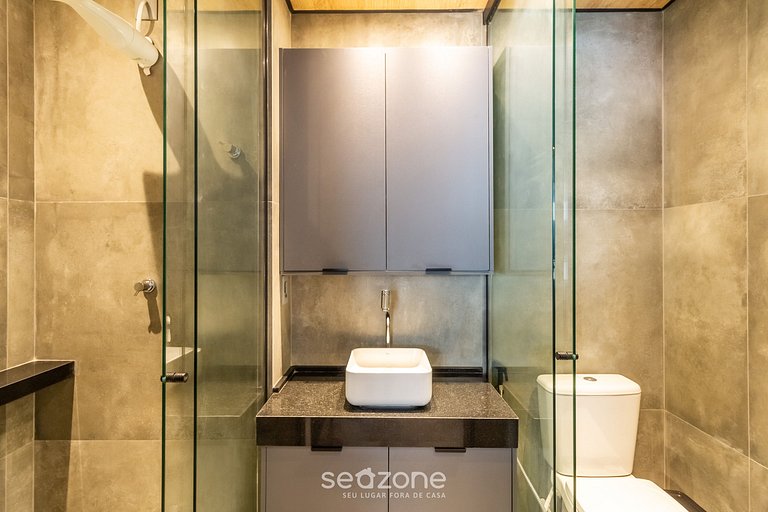 Acogedor estudio con vista lateral al mar NWT0902