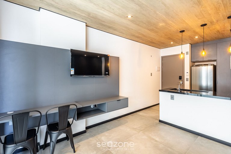 Encantador estudio vista lateral al mar NWT0906