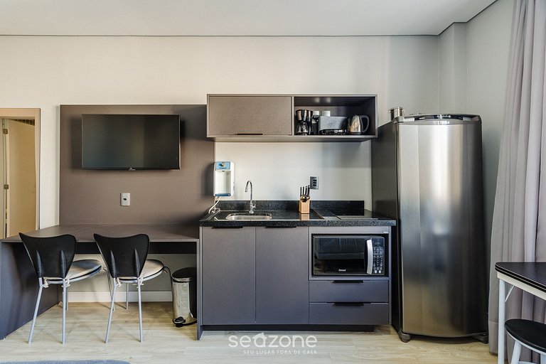 Estudio en Centro Hist cerca Merc. Público TCO0815