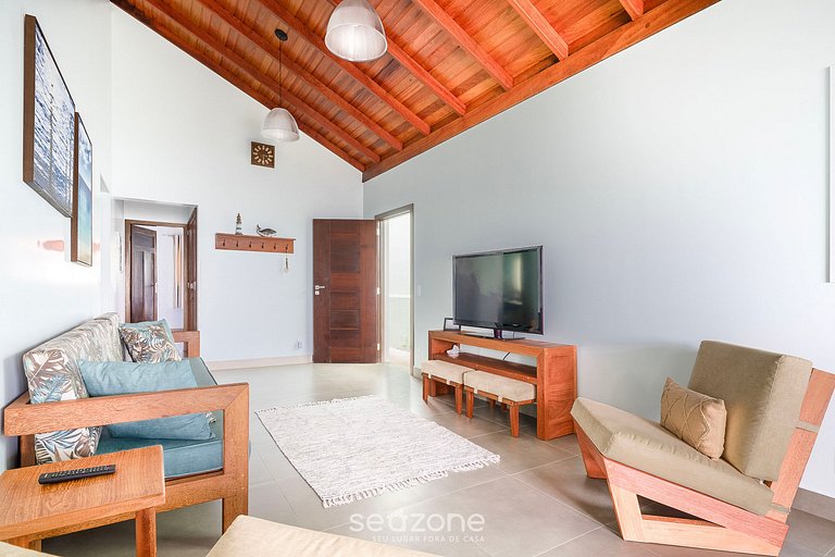 Casa na beira da praia Porto Belo/SC AAF378
