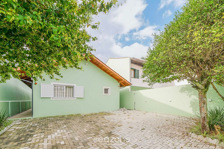 Casa na beira da praia Porto Belo/SC AAF378