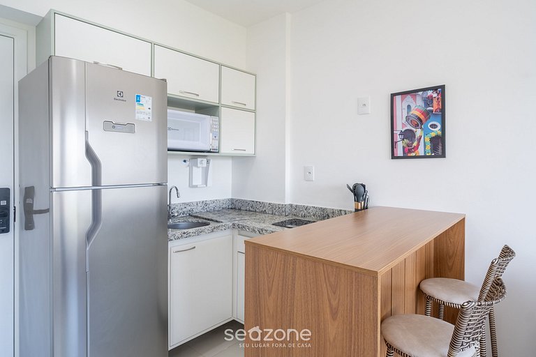 Apartamento c/ Piscina na Barra - Salvador BLB1004