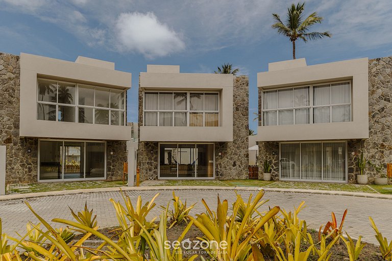 Casa con piscina en Playa do Marceneiro NLUH0008
