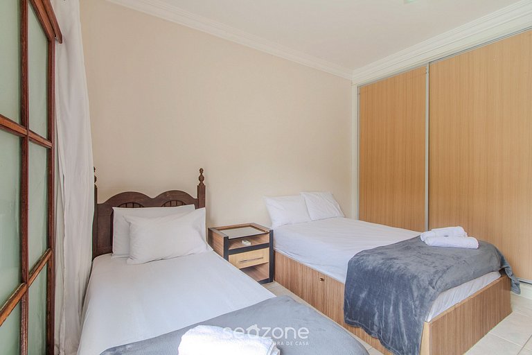 Apto con piscina y parrilla en la playa GIU0003