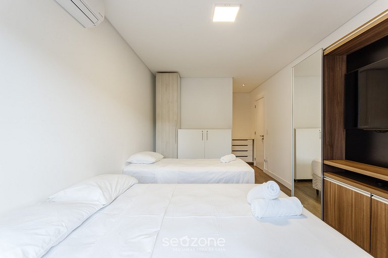 Apto Duplex Próximo à Praia em Jurerê JPR410