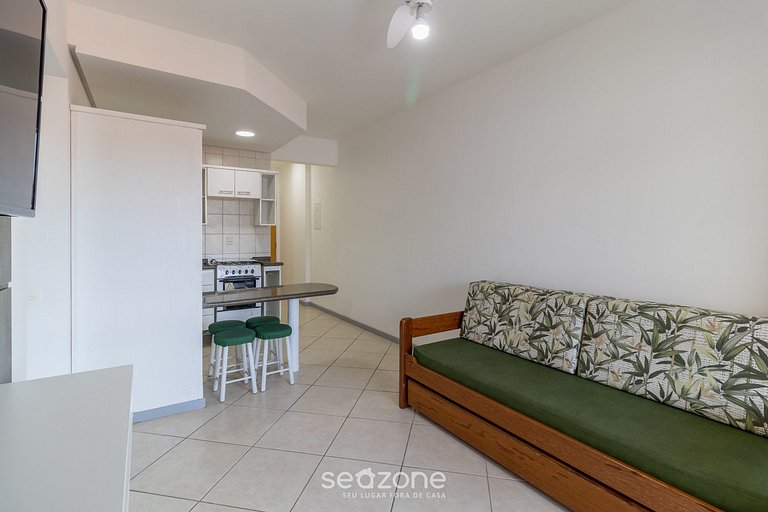 Apto con parrilla a 60m de la playa SMB0307