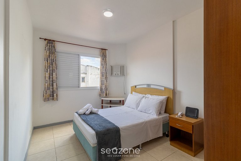 Apto c/ churrasqueira a 60m da praia SMB0307