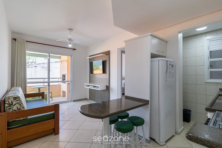 Apto con parrilla a 60m de la playa SMB0307