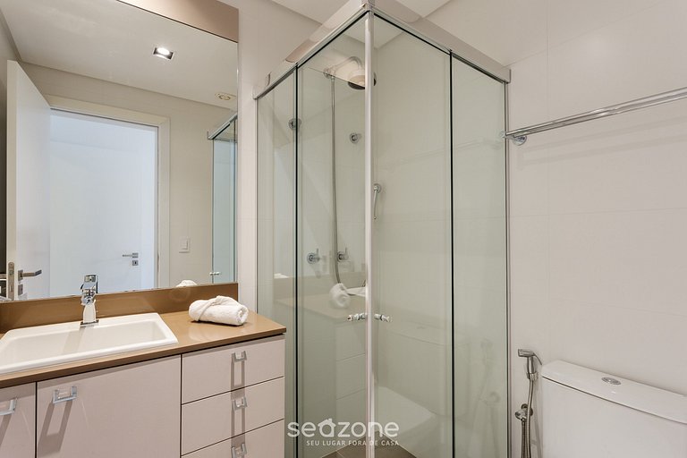 Apto Duplex Próximo à Praia em Jurerê JPR410