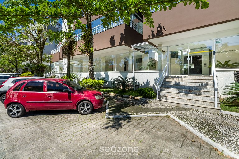 Apartamento con Parrilla en Jurerê MLB0402