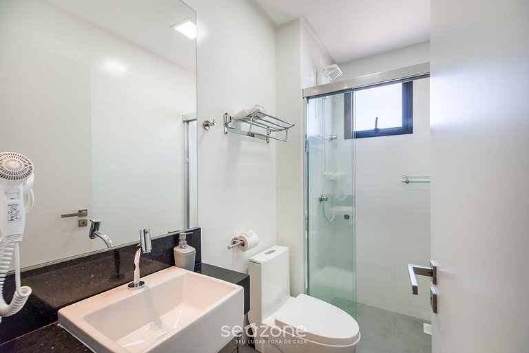 Apartamento com vista para o mar a 280 metros da praia MHF20