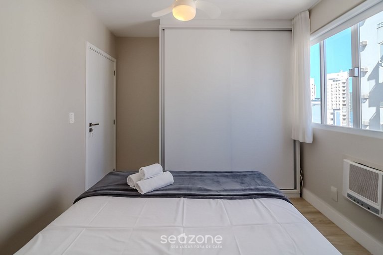 Apto vista mar a 200m do mar c/ 2 qts BC EBC0603