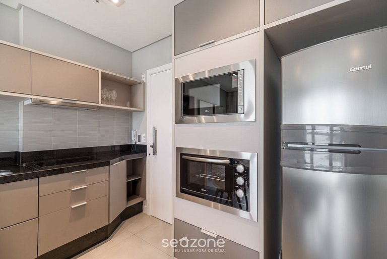 Apartamento com vista para o mar, condomínio a 280 metros da