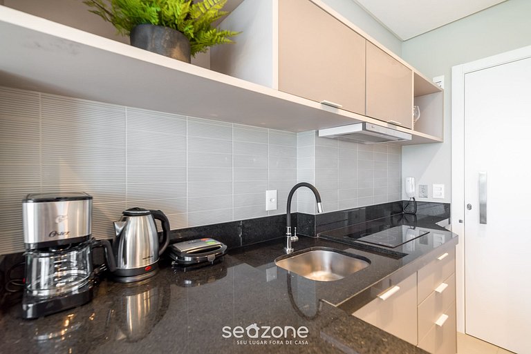 Apartamento com vista para o mar, condomínio a 280 metros da