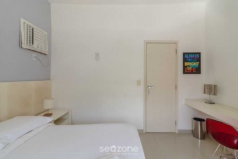 Apto planta baja a 5min da Praia do Forte EMA101