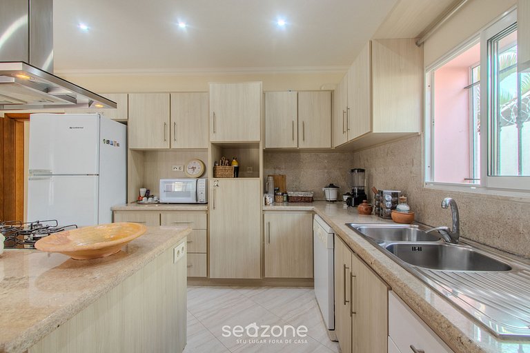 Casa c/ piscina 350m Praia de Taperapuan RUD0047