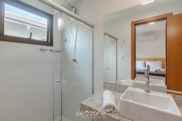 Casa em Cond. c/ piscina prox. da Praia ATP0006