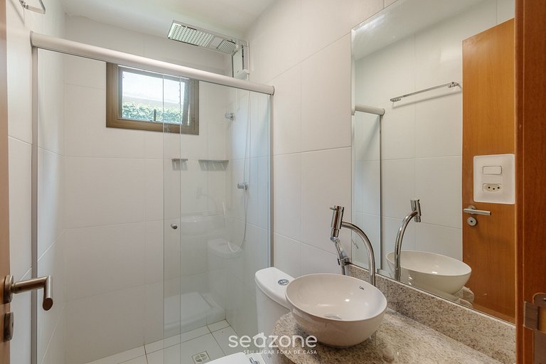 Casa em Cond. c/ piscina prox. da Praia ATP0006