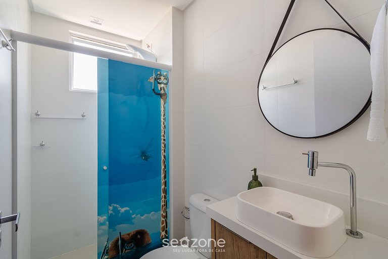 Ap temático de animales a 600m de la playa OBP0303