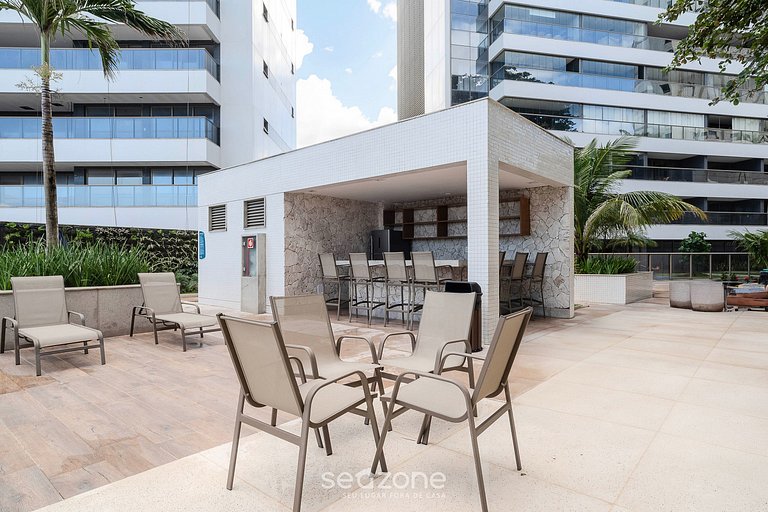 Apartamento Charmoso Apenas 750m da Praia! BCA0601