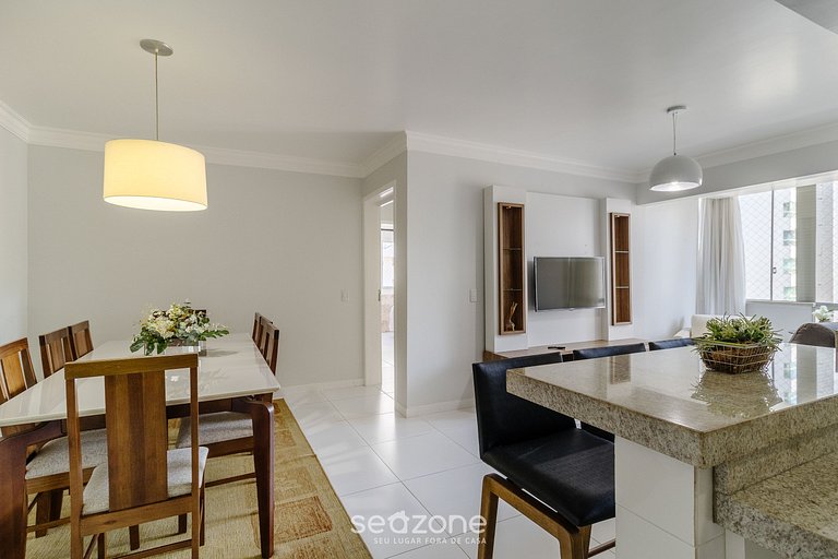 Apto vista mar c/ churrasq. na orla BC CET1604